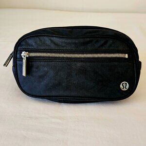 Lululemon Everywhere Belt Bag – RN106259 – Black, 1L
